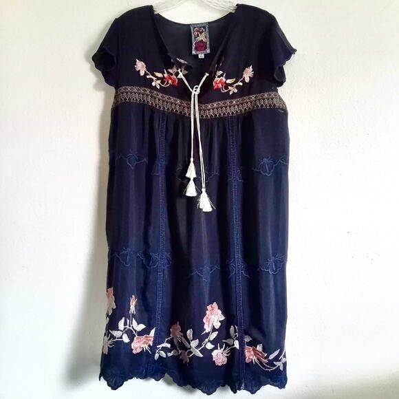 JOHNNY WAS Embroidered Dress Blue Bouquet Floral SZ M Peasant Flutter Empire - Picture 1 of 10
